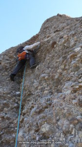 Diedro L2 - Vía Guzmán-Silva - Agulla del Pla dels Ocells - Montserrat - RocJumper