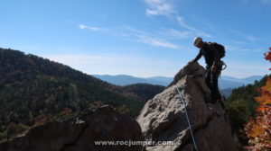 Saliendo R1 por cresta Vía K - Coll Roig - Montgrony - RocJumper