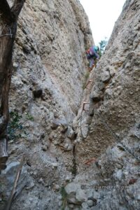 Grapas canal - Vía Ferrata Pared del Pessó - Collegats