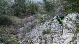 Cuerda Anudada 4 - Torrent del Cavall Bernat - Montserrat - RocJumper