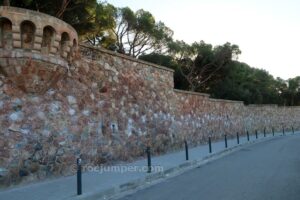 Rocódromo Urbano Sector Superior Parc Güell - RocJumper