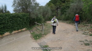 Pista izquierda - Vía A Prop + Aresta dels Marges - Els Graus - Collbató - Montserrat - RocJumper