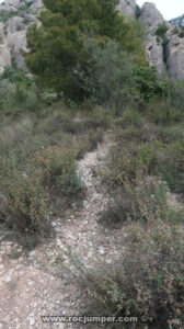 Derecha - Vía A Prop + Aresta dels Marges - Els Graus - Collbató - Montserrat - RocJumper