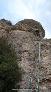 L2 - Vía A Prop + Aresta dels Marges - Els Graus - Collbató - Montserrat - RocJumper