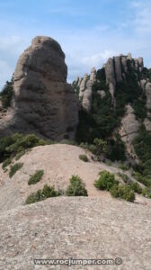 Roca plana dels Llamps - Montgròs - Montserrat - RocJumper