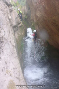 R4 - Les Fonts del Llobregat o Salt de la Farga - Castellar de n'Hug - RocJumper