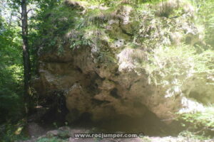 Formación de Roca salida - Les Fonts del Llobregat o Salt de la Farga - Castellar de n'Hug - RocJumper