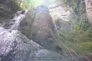 R4 - Torrent del Greixot o Riu de Cerdanyola - Guardiola de Berguedà - RocJumper