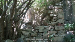 Caseta en ruinas - Canal del Freser Superior - Queralbs - RocJumper