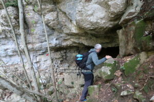 Entrada Cova d'en Salvi - RocJumper