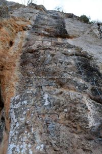 Vertical - Vía Ferrata Puerta del Agua - Comares - RocJumper