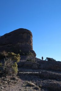 Camino equipado - Vía Aresta Idíl·lica - Agulla dels Tres Ponts - Peramola - RocJumper