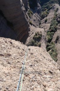 L6 - Vía Aresta Idíl·lica - Agulla dels Tres Ponts - Peramola - RocJumper