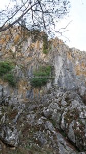 Aproximación - Vía Ferrata La Pista o 101 Caños - Villanueva del Trabuco - RocJumper