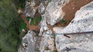 Destrepes inciales - Vía Ferrata Castillo del Águila - Gaucín - RocJumper