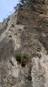 Tramo vertical - Vía Ferrata La Planá - Casares - RocJumper