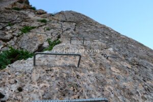 Placa - Parte 1 - Tramo 1 - Vía Ferrata La Pita - Villanueva del Trabuco - RocJumper