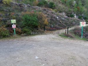 Parking Vía Ferrata Falla de Camorro y Vía Ferrata Tajo del Reloj - Cuevas de San Marcos - RocJumper