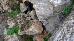 Flanqueo - Vía Ferrata Benalauría o del Canal - RocJumper