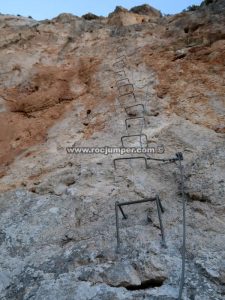 Tramo Vertical - Vía Ferrata Tajo del Reloj - Cuevas de San Marcos - RocJumper