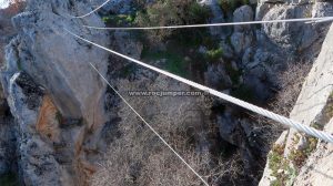 Puente 3 Tibetano - Vía Ferrata Tajo del Reloj - Cuevas de San Marcos - RocJumper