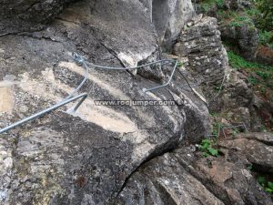 Flanqueos - Vía Ferrata Sierra del Hacho - Gaucín - RocJumper