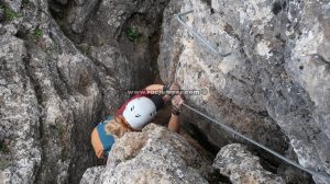 Salida chimenea - Vía Ferrata Sierra del Hacho - Gaucín - RocJumper