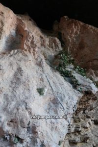 Cuerda fija cueva refugio - Barranc Sant Honorat Inferior - Oliana - RocJumper