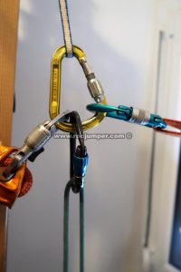 Carga triaxial mosquetón - RocJumper