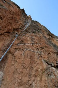 Vertical y flanqueo - Vía Ferrata La Colmena - Quéntar - RocJumper