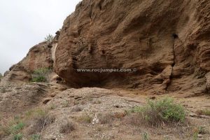 Cuevas pequeñas - Barranco del Buho o El Santo - Pizarra - RocJumper