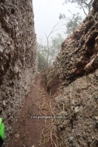 R1 - Torrent de la Cueva P-Petit - Montserrat - RocJumper