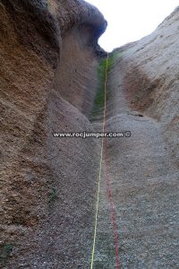 R4 - Barranco Arroyo de Mijarra - Pizarra - RocJumper