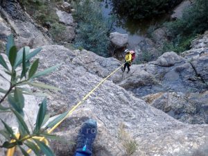 R4 - Barranco Zangarriana - Cortés de Pallás - RocJumper