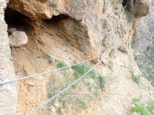 Flanqueo Cadenas - Vía Ferrata Callosa de Segura - RocJumper