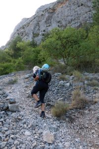 Tartera - Vía Pilichan/Barón Rojo/Nostre Amic - Roca narieda Oeste - Fígols i Alinyà - RocJumper