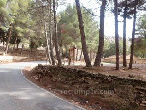 Carretera hacia Balneario - Barranco de la Raja de Alicún - RocJumper