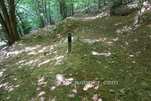 Palo indicador - Vía El Vol de l'Home Ocell - Les Agudes - Montseny - RocJumper