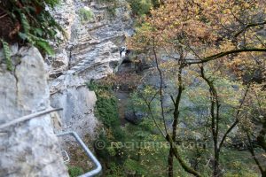 Puente tibetano - Vía Ferrata El Escuacho - Escarrilla - RocJumper