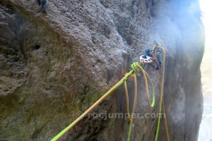 R9 - Barranco del Buitre - Castril - RocJumper