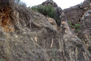 Tramo 1 Agujero - Vía Ferrata Peña del Cid - Libros - RocJumper