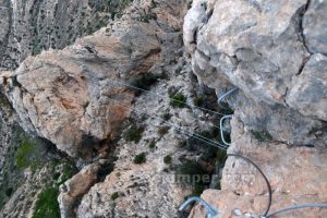 Puente Tibetano - Vía Ferrata El Bolón Integral - Elda - RocJumper