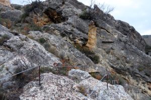 Caminando - Vía Ferrata Asalto a la Villa - Castielfabib - RocJumper