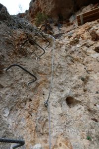 Ascenso a la plataforma - Vía Ferrata Ventano del Diablo - Villalba de la Sierra - RocJumper