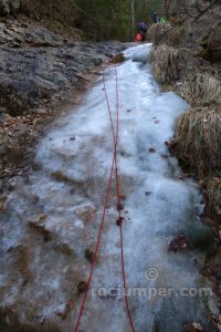 R11 - Torrent de Pujal o Cal Clot - Vallcebre - RocJumper