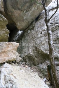 Bloque Empotrado - Vía Ferrata Avenc Ombría de Toll Blau - Mas Barberans - RocJumper