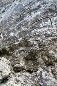 Grapas - Vía Ferrata Avenc Ombría de Toll Blau - Mas Barberans - RocJumper