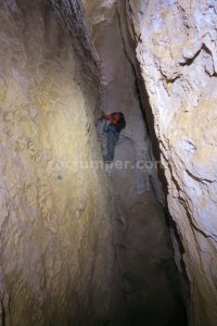 Placa - Vía Ferrata Avenc Ombría de Toll Blau - Mas Barberans - RocJumper