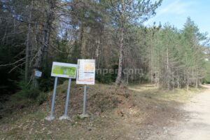 Carteles en la bifurcación - Barranco Trigás - Barbaruéns - RocJumper