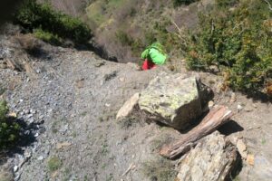 Descenso hacia el Inicio - Barranco Gordo o Racuans - Liri - RocJumper